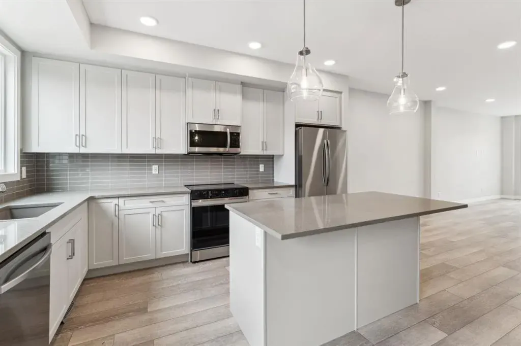 16 Alderwood Close SE