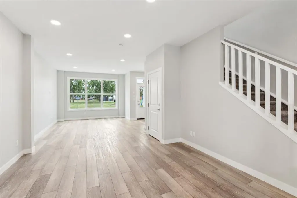 16 Alderwood Close SE