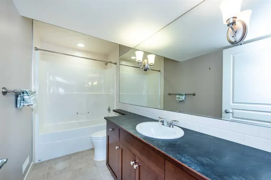 122 Tuscany Glen Place NW