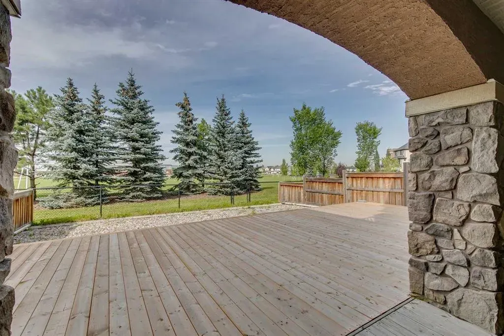 18 Marquis Cove SE