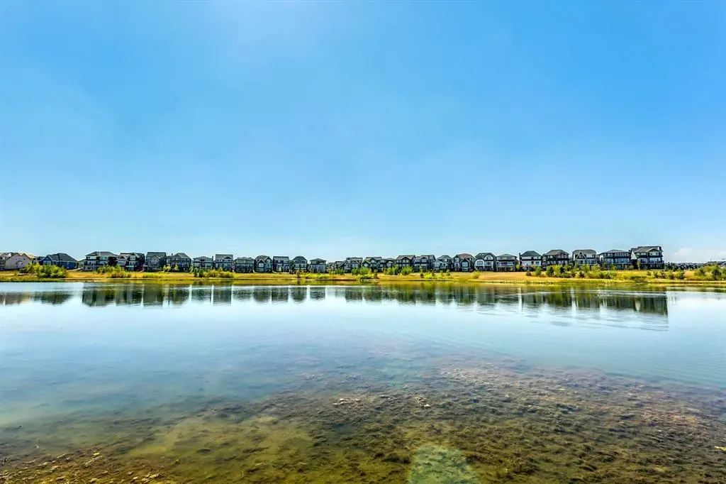 18 Marquis Cove SE