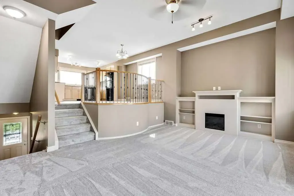 135 Strathcona Circle