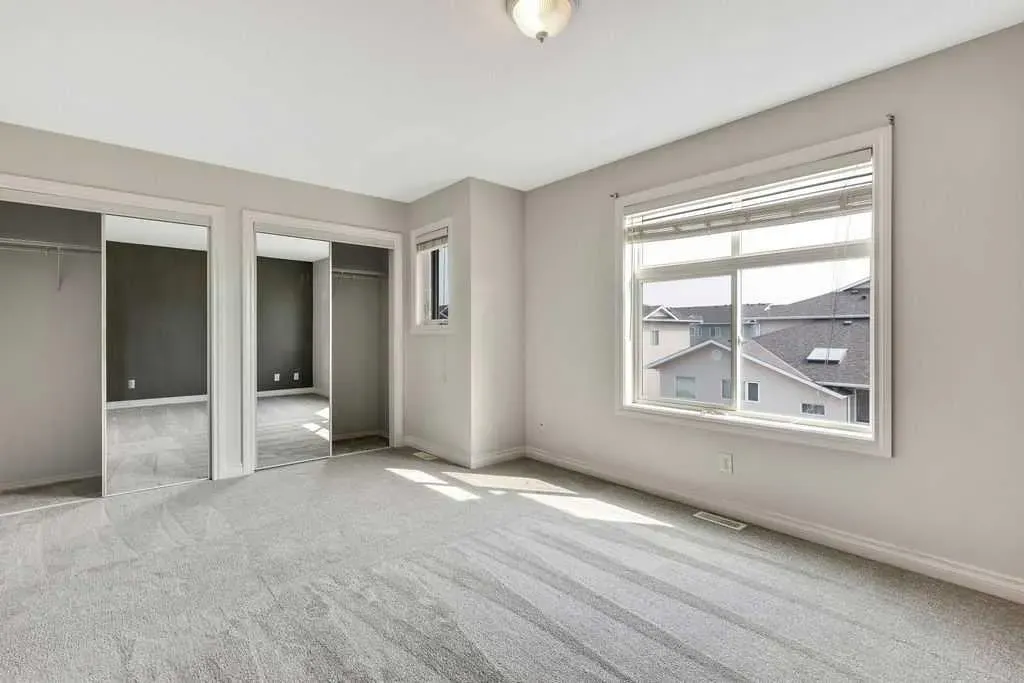 135 Strathcona Circle