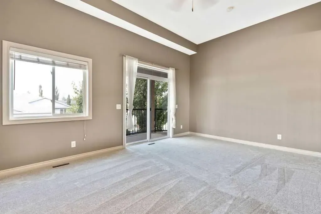 135 Strathcona Circle
