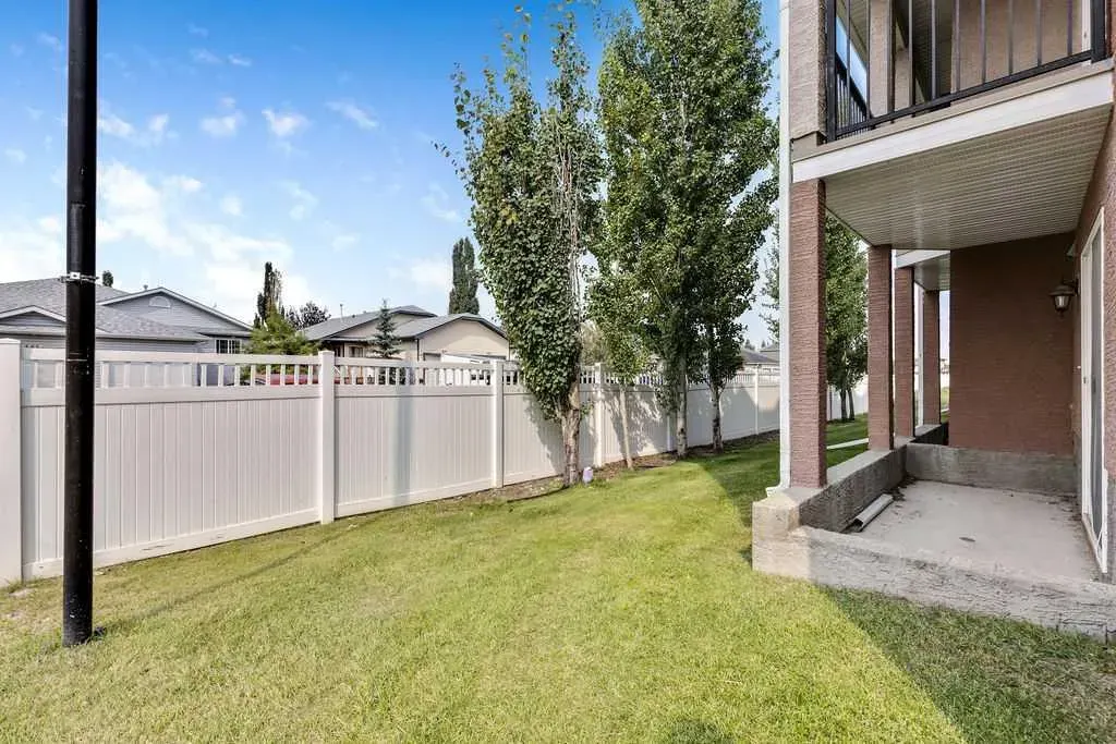135 Strathcona Circle