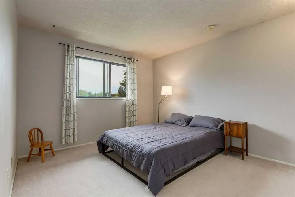 112 Silverstone Road NW