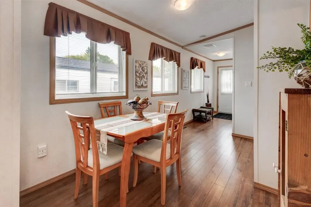 6724 17 Avenue SE, #6