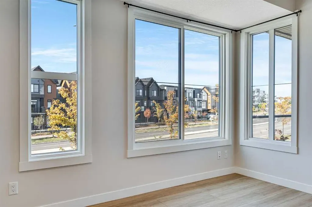 380 Seton Villas SE, #121