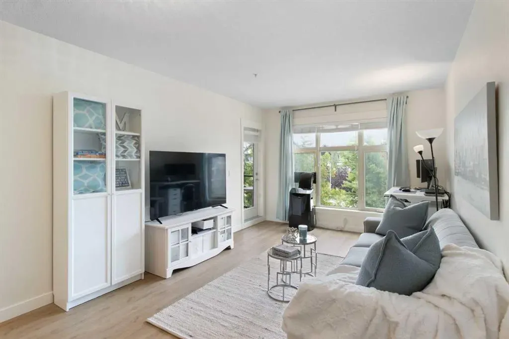 15 Aspenmont Heights SW, #103