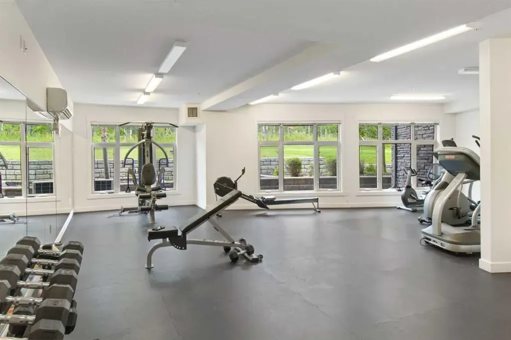 15 Aspenmont Heights SW, #103