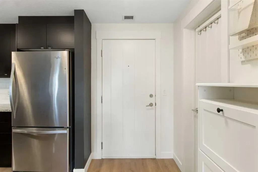 15 Aspenmont Heights SW, #103