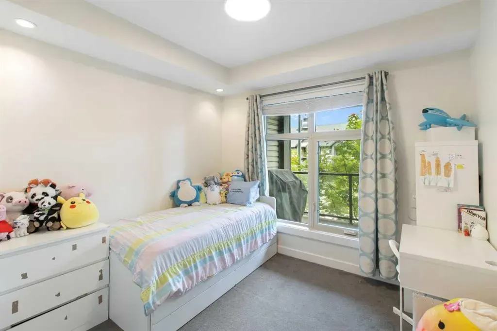 15 Aspenmont Heights SW, #103