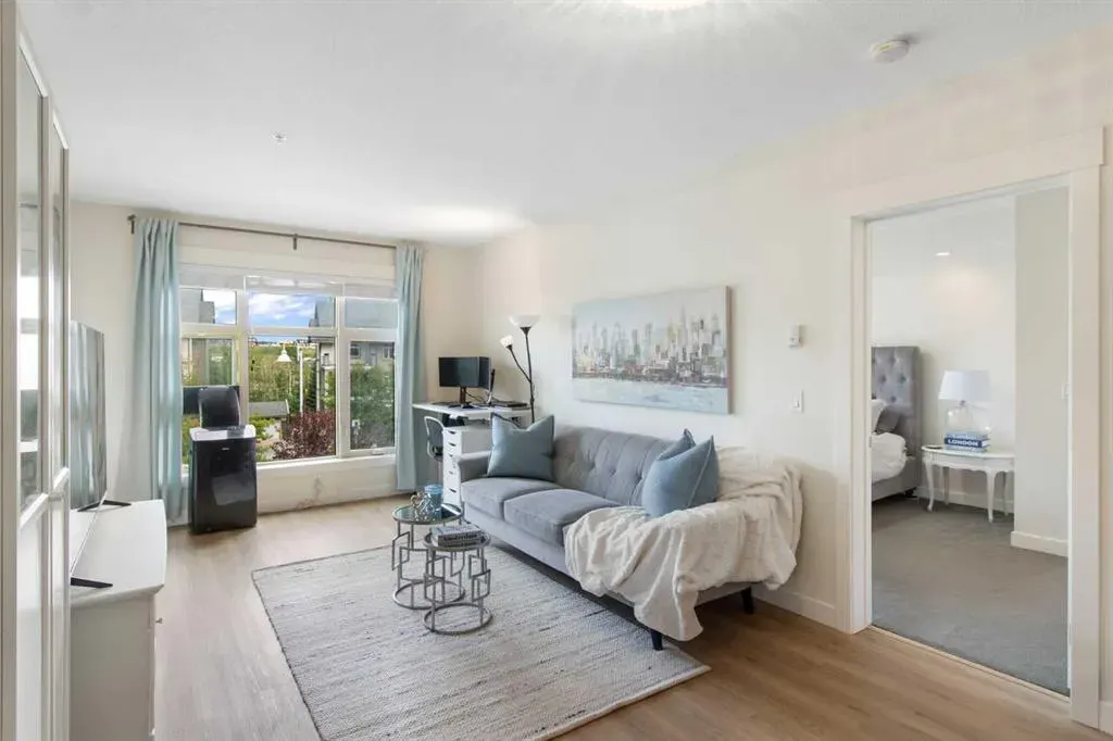 15 Aspenmont Heights SW, #103