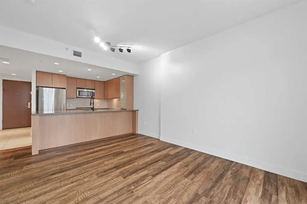 1118 12 Avenue SW, #1307