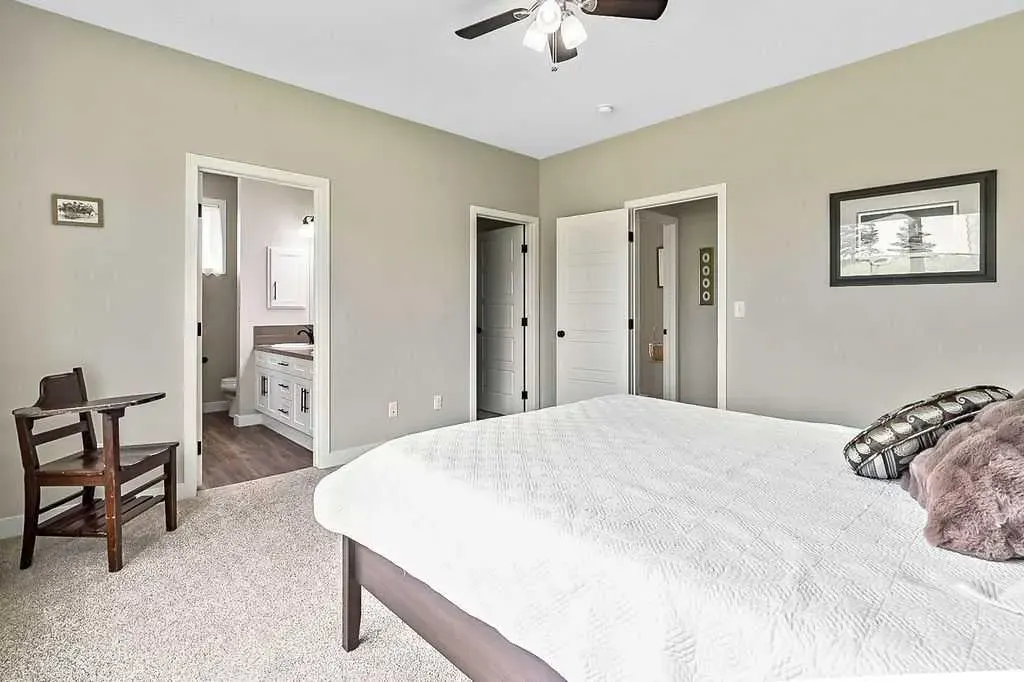 443 Seclusion Valley Drive