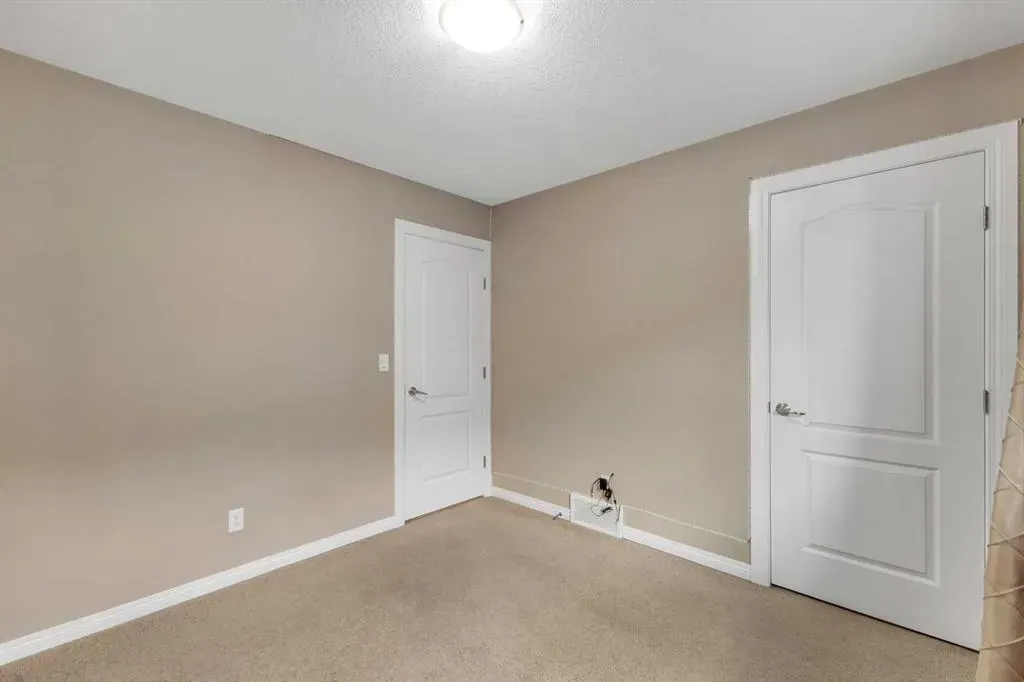 396 Skyview Shores Manor NE