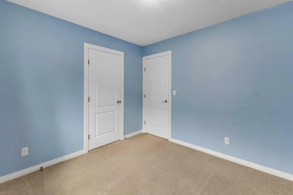 396 Skyview Shores Manor NE