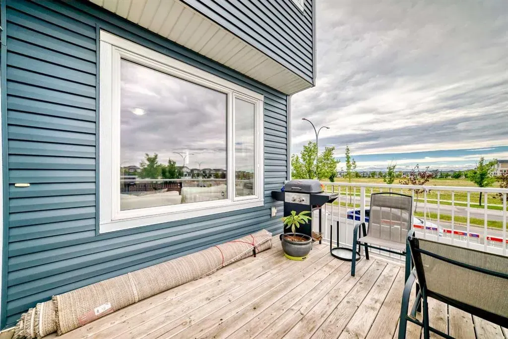 4 Redstone Park NE