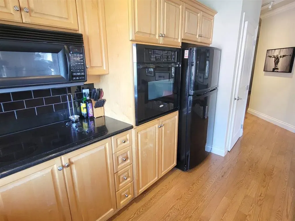 60 24 Avenue SW, #408
