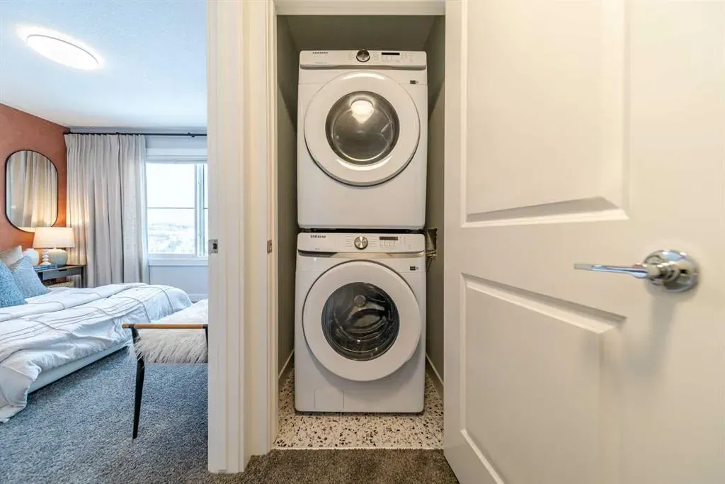 380 Seton Villas, #215