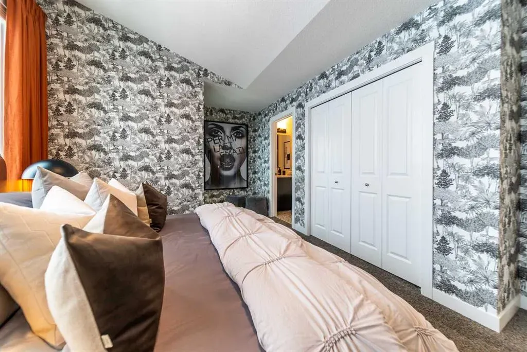 380 Seton Villas, #215