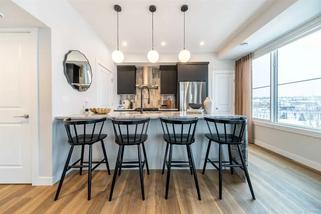 380 Seton Villas, #215
