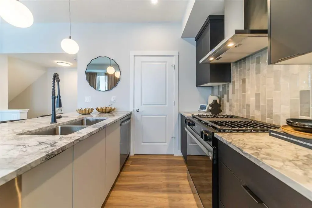 380 Seton Villas, #215