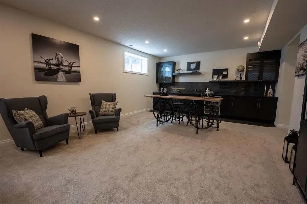 375 Chelsea Passage