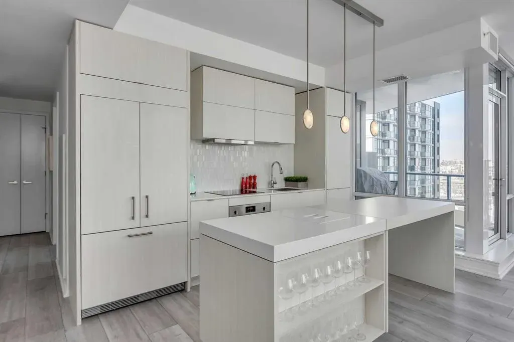 615 6 Avenue SE, #1107