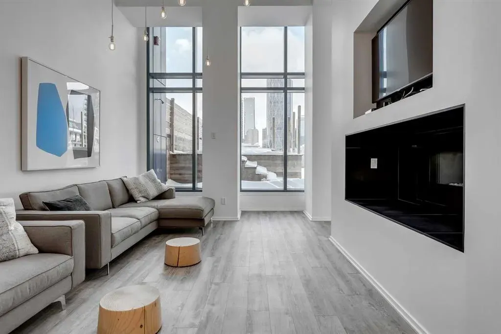 615 6 Avenue SE, #1107