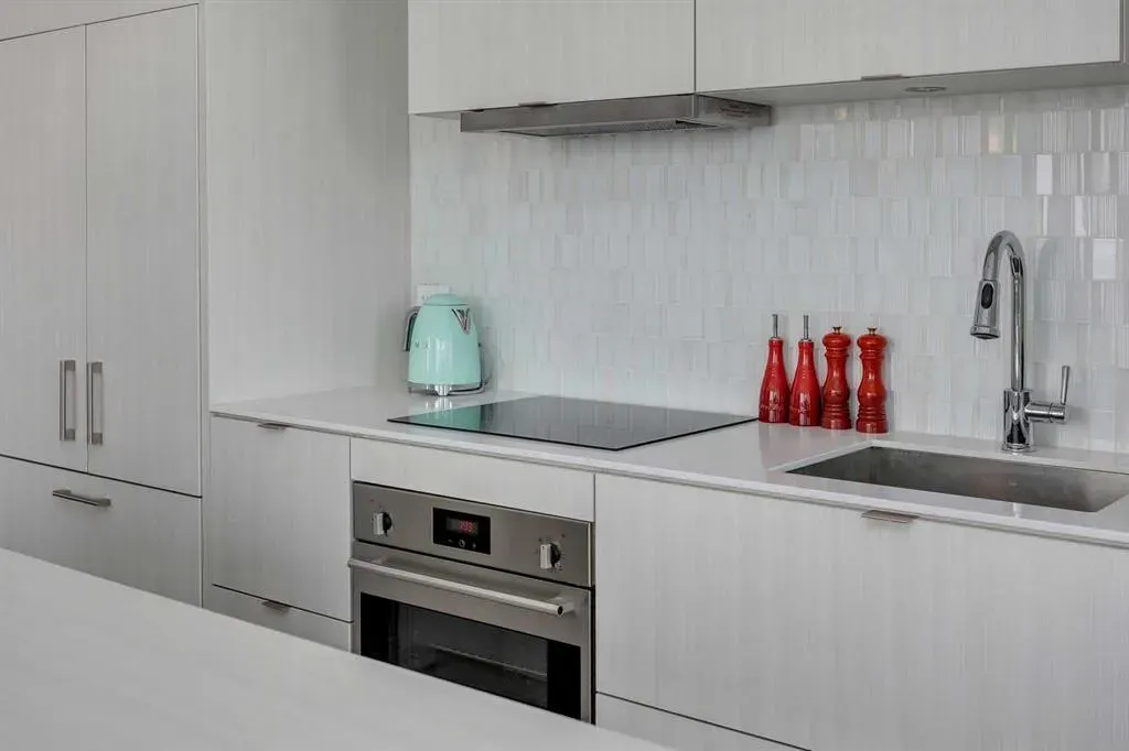 615 6 Avenue SE, #1107