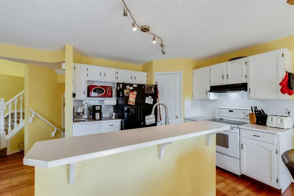 127 Tuscarora Way NW