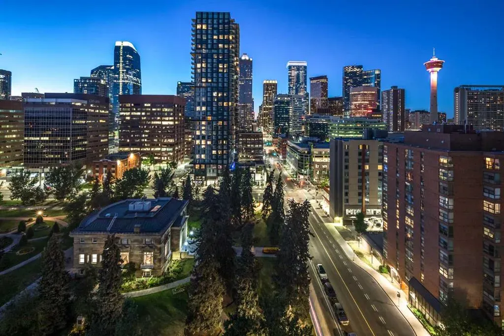 303 13 Avenue SW, #1602