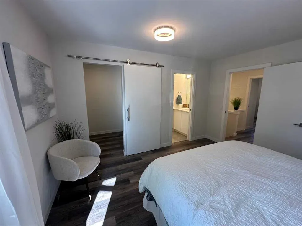 6223 31 Avenue NW, #206