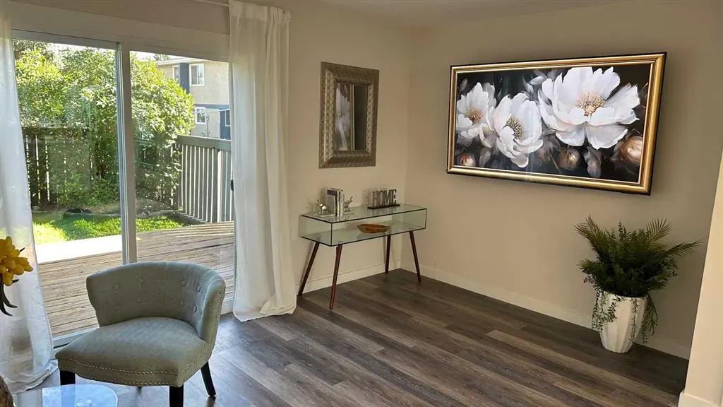 6223 31 Avenue NW, #206