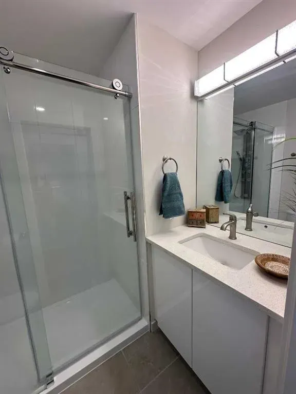 6223 31 Avenue NW, #206