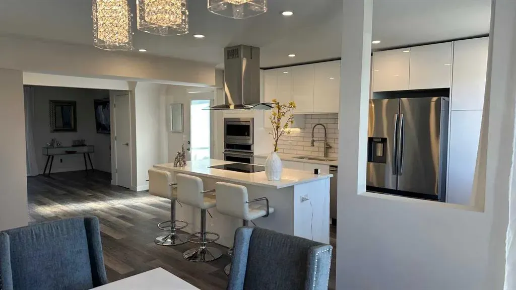 6223 31 Avenue NW, #206