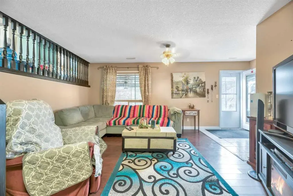 6 Greenview Crescent