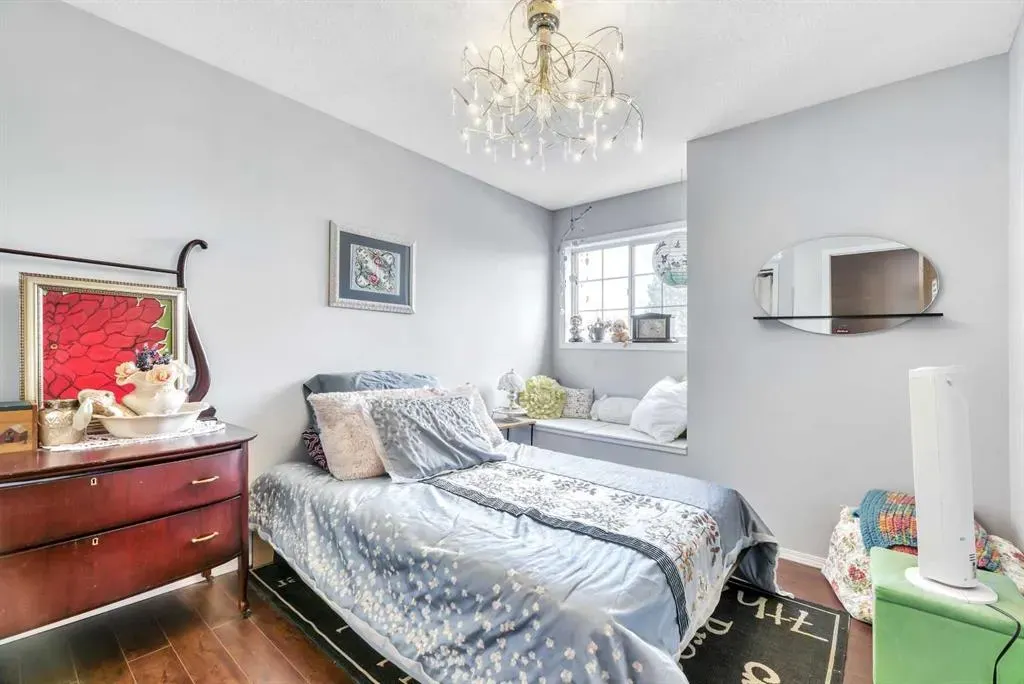 6 Greenview Crescent