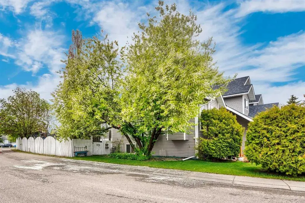 6 Greenview Crescent