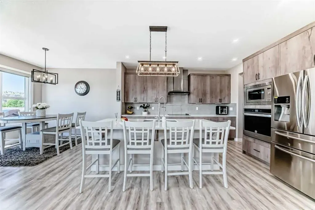 13 Cranbrook Cove SE