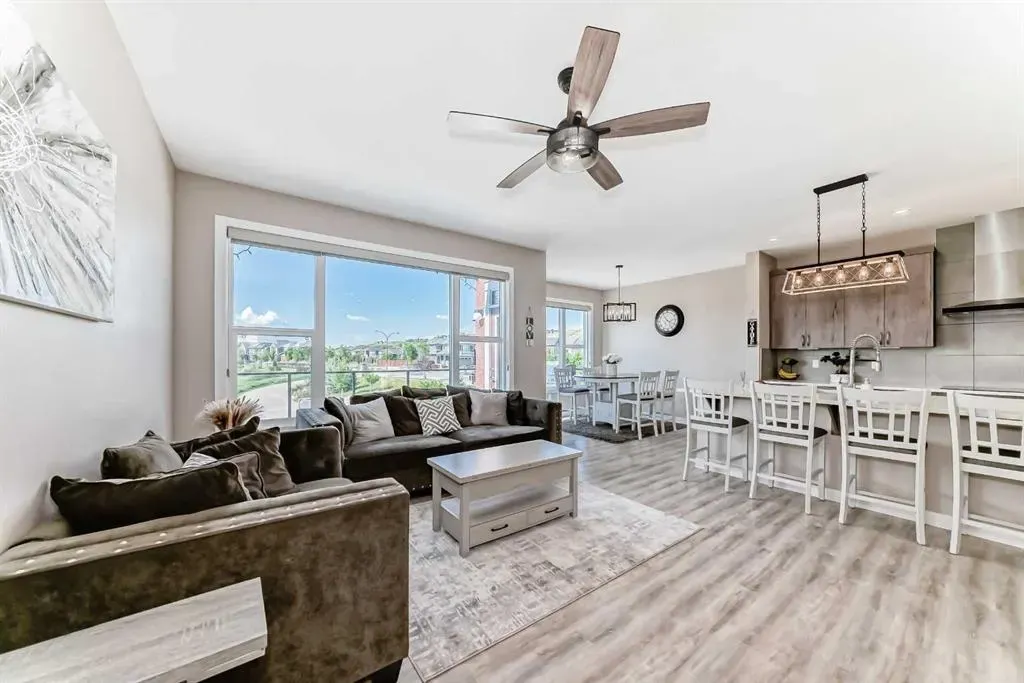 13 Cranbrook Cove SE