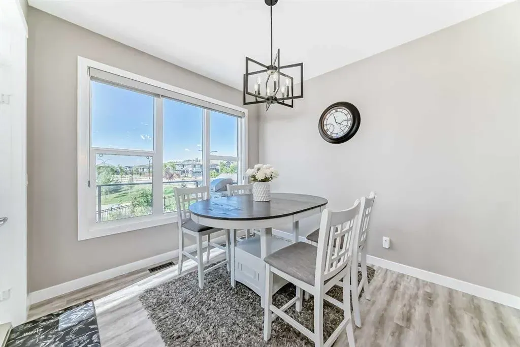 13 Cranbrook Cove SE