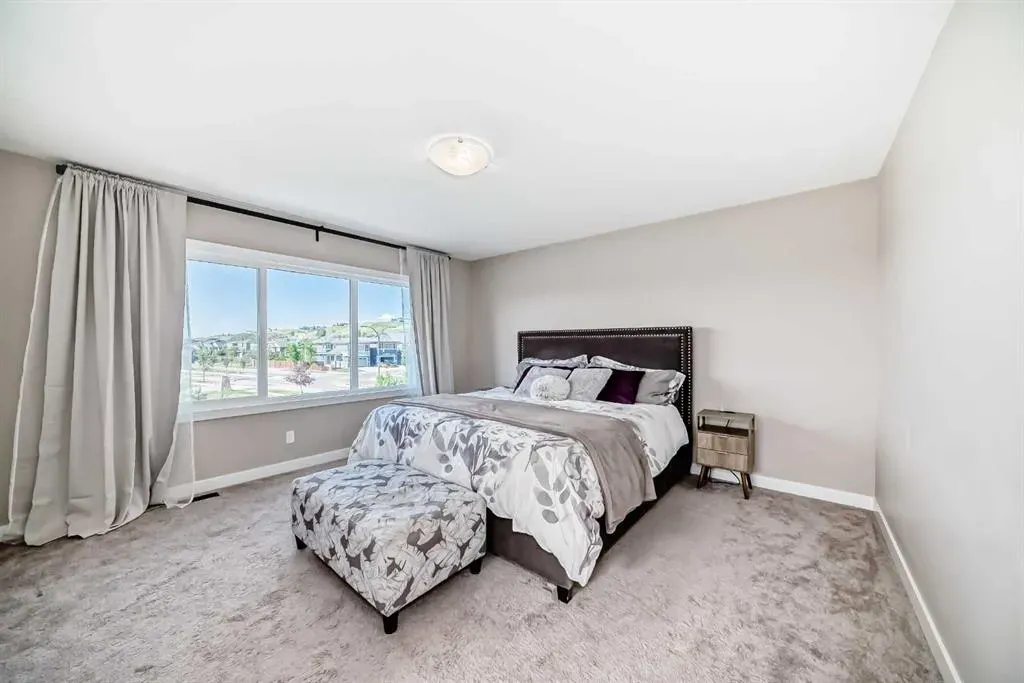 13 Cranbrook Cove SE