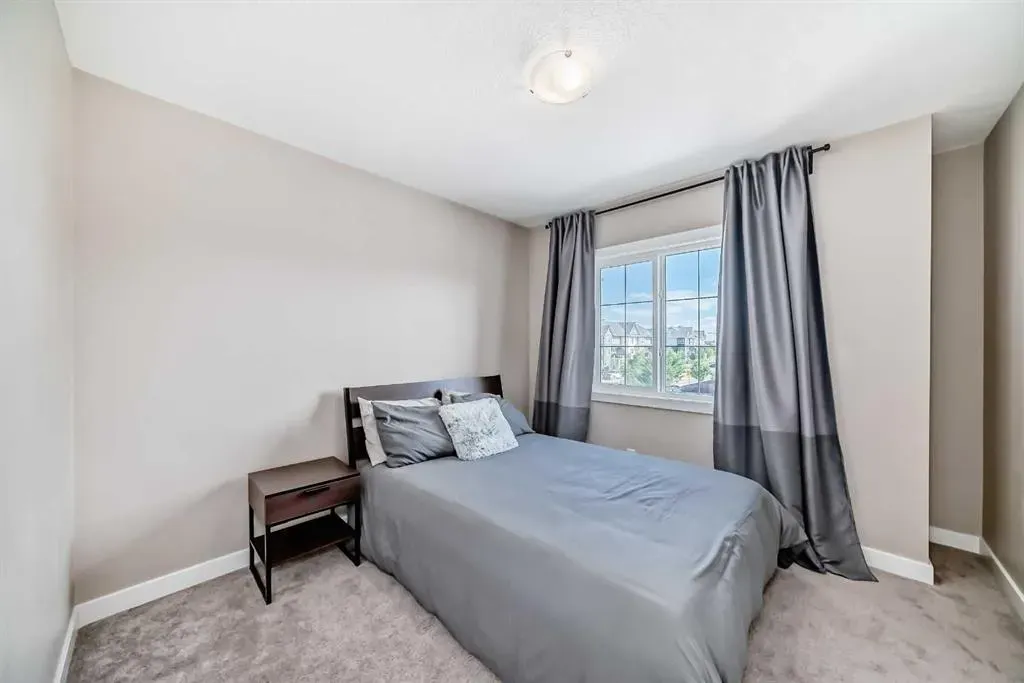 13 Cranbrook Cove SE