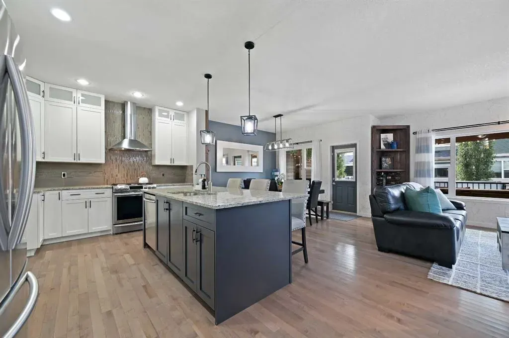 89 Sunrise Crescent