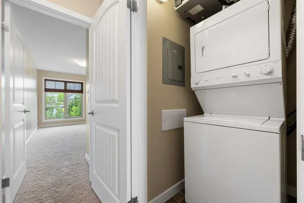 230 Eversyde Boulevard SW, #2203