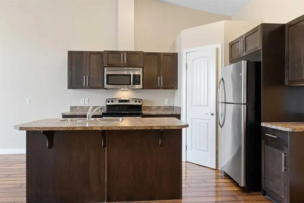230 Eversyde Boulevard SW, #2203