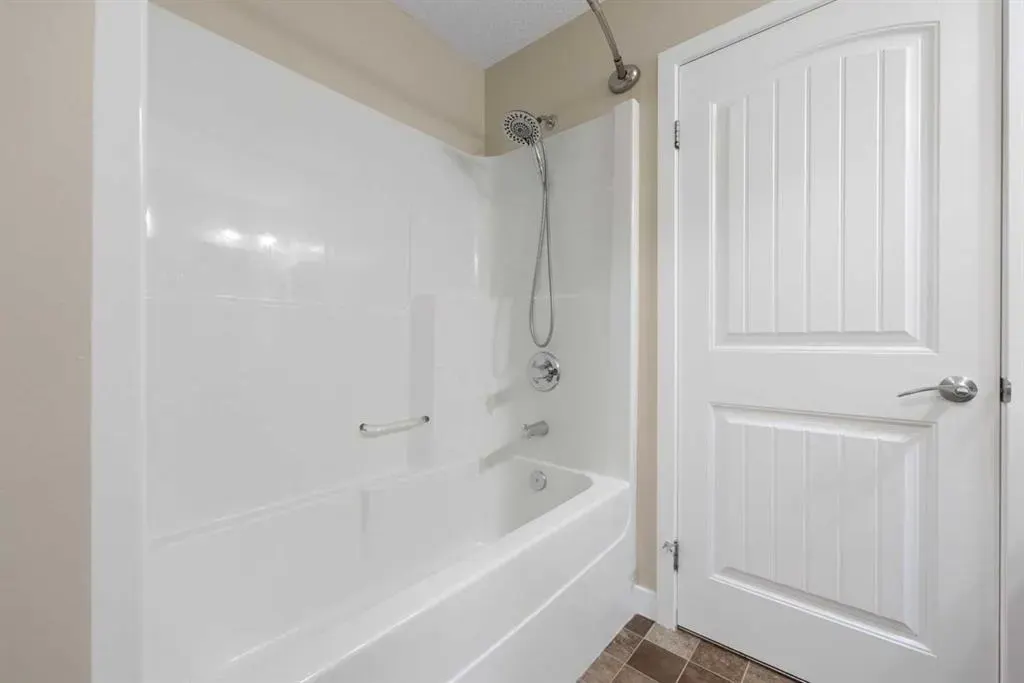 230 Eversyde Boulevard SW, #2203