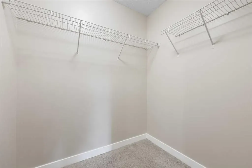 230 Eversyde Boulevard SW, #2203
